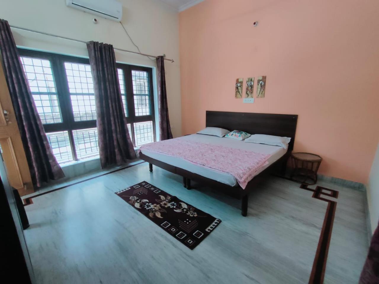 Nature View Homestay Dehradun Phòng bức ảnh