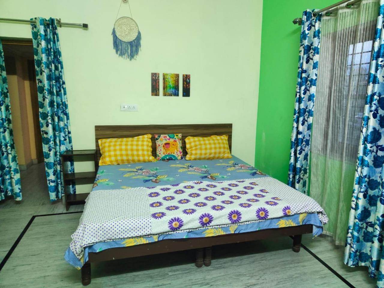 Nature View Homestay Dehradun Phòng bức ảnh